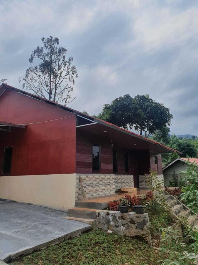 Express O 91843 Bbs Villa Ciater Bandung Eksteriør bilde