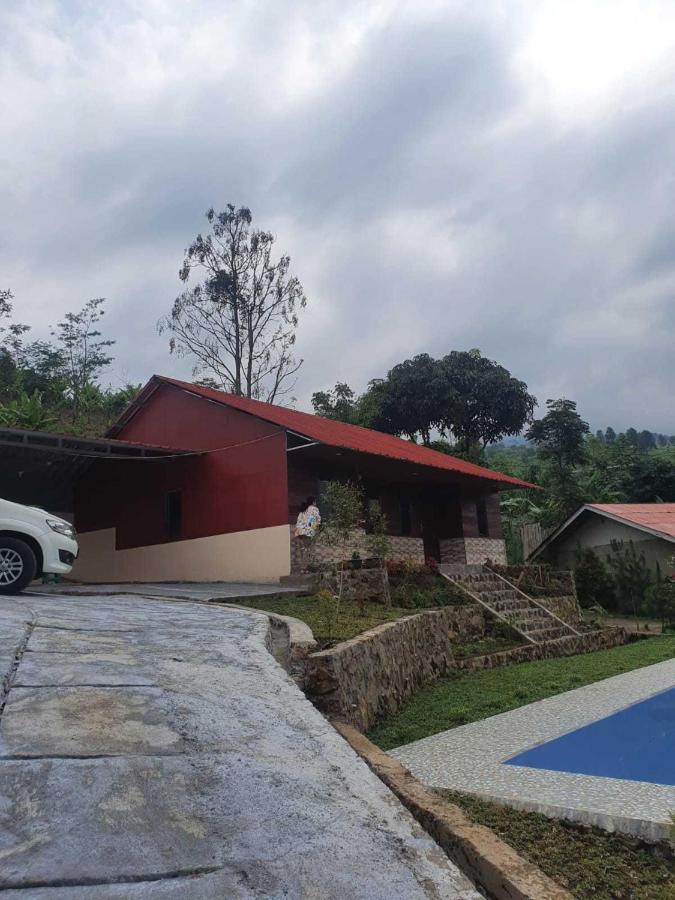 Express O 91843 Bbs Villa Ciater Bandung Eksteriør bilde